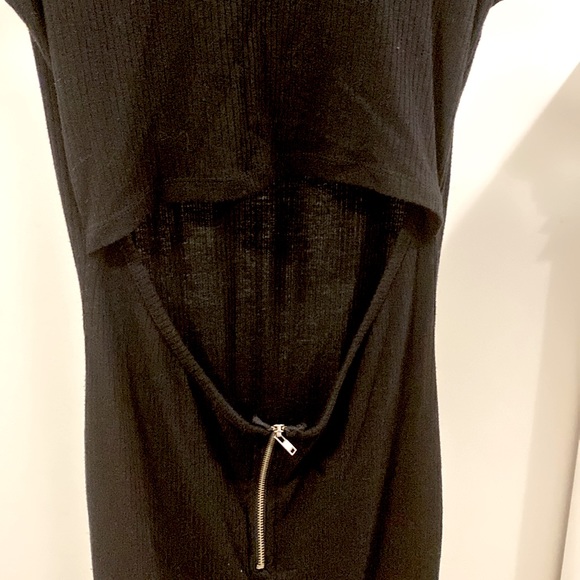 Black basic dress - Picture 3 of 3